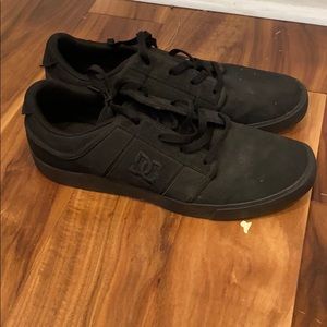 Men's DC shoes